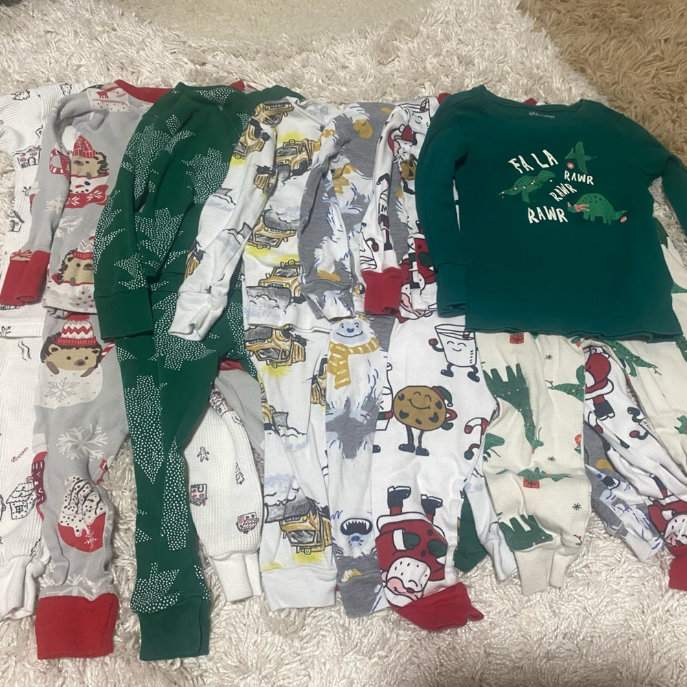 Size 2T Christmas Themed Pajama Sets Lot - 7 pairs